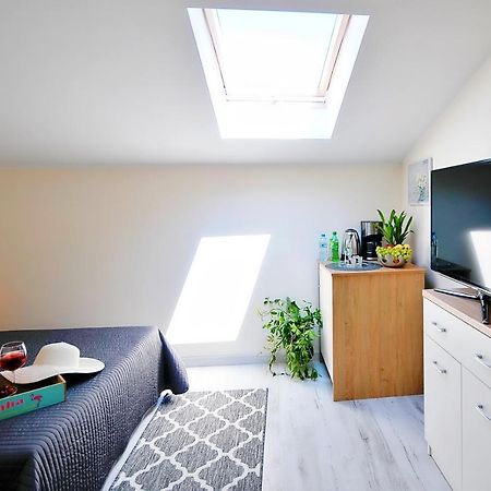 Plaza Apartament أوسترونيه مورسكية المظهر الخارجي الصورة