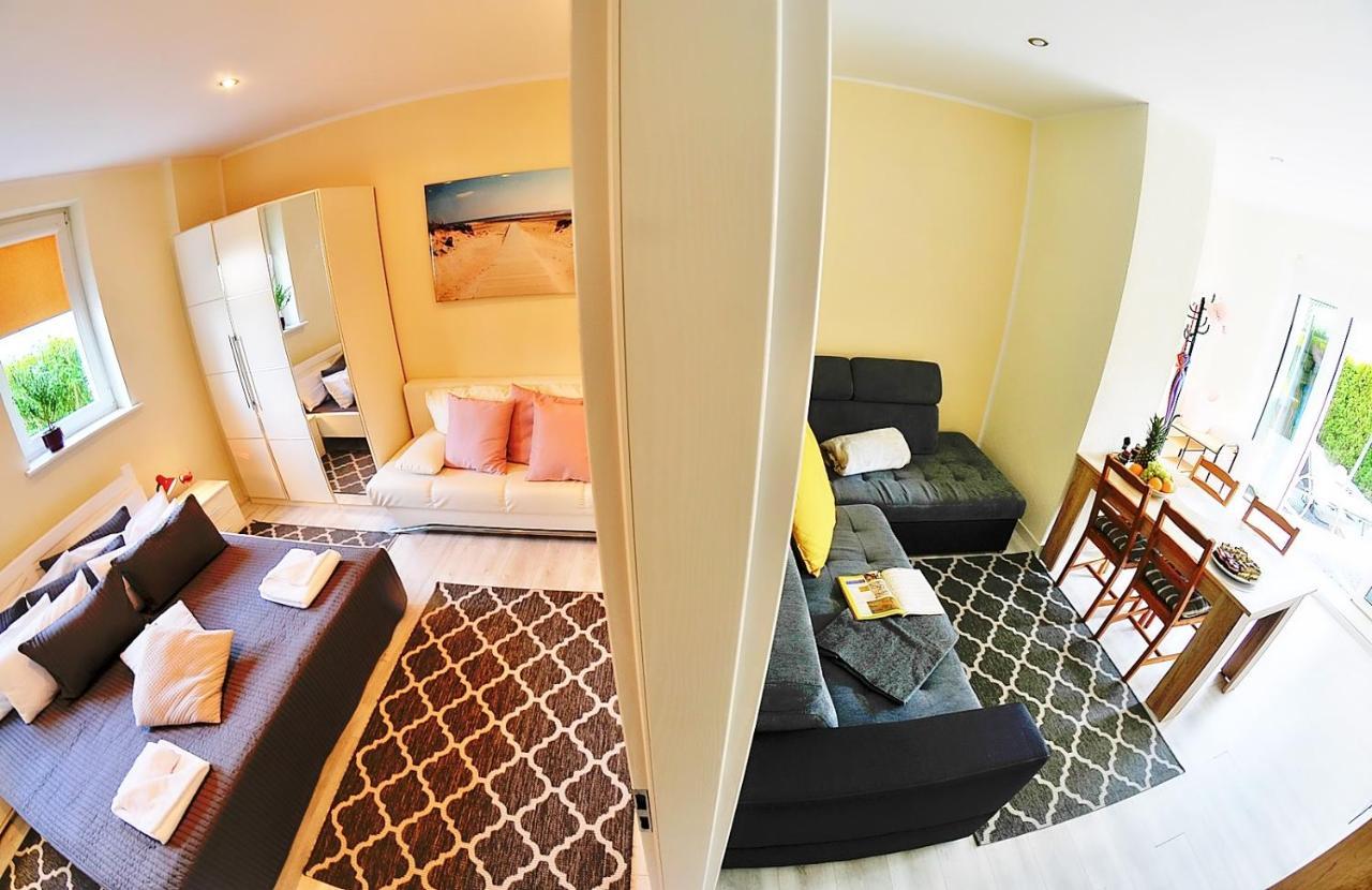 Plaza Apartament أوسترونيه مورسكية المظهر الخارجي الصورة