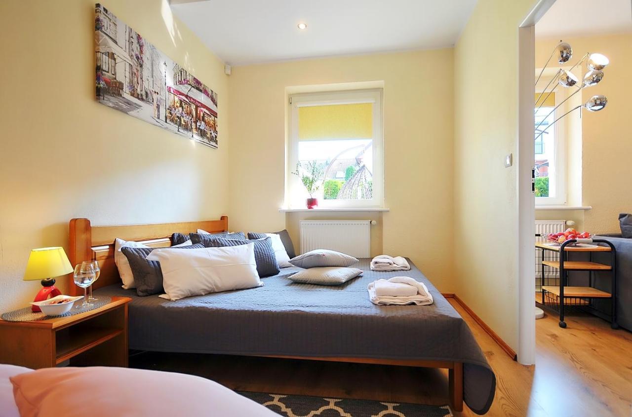 Plaza Apartament أوسترونيه مورسكية المظهر الخارجي الصورة