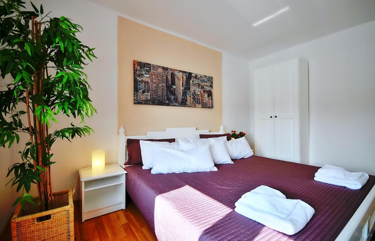 Plaza Apartament أوسترونيه مورسكية المظهر الخارجي الصورة