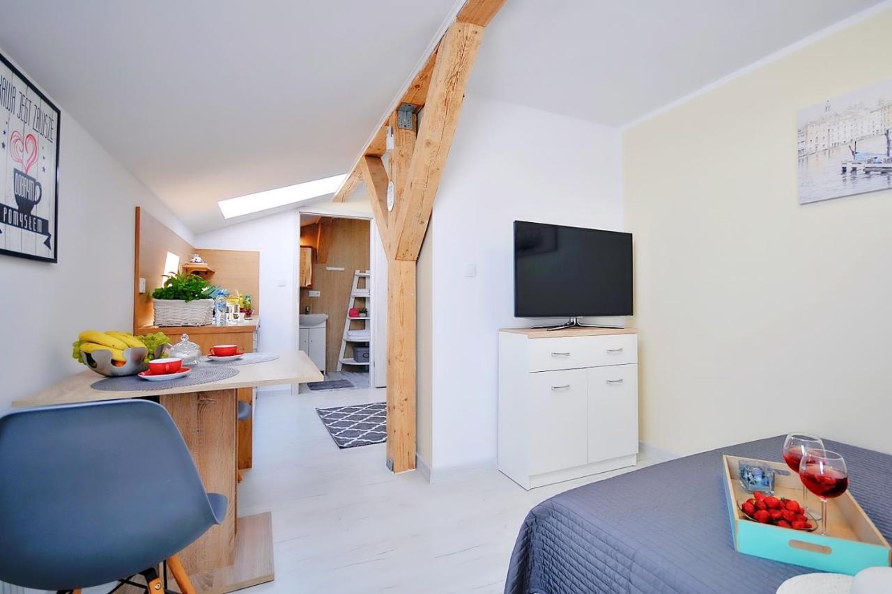 Plaza Apartament أوسترونيه مورسكية المظهر الخارجي الصورة