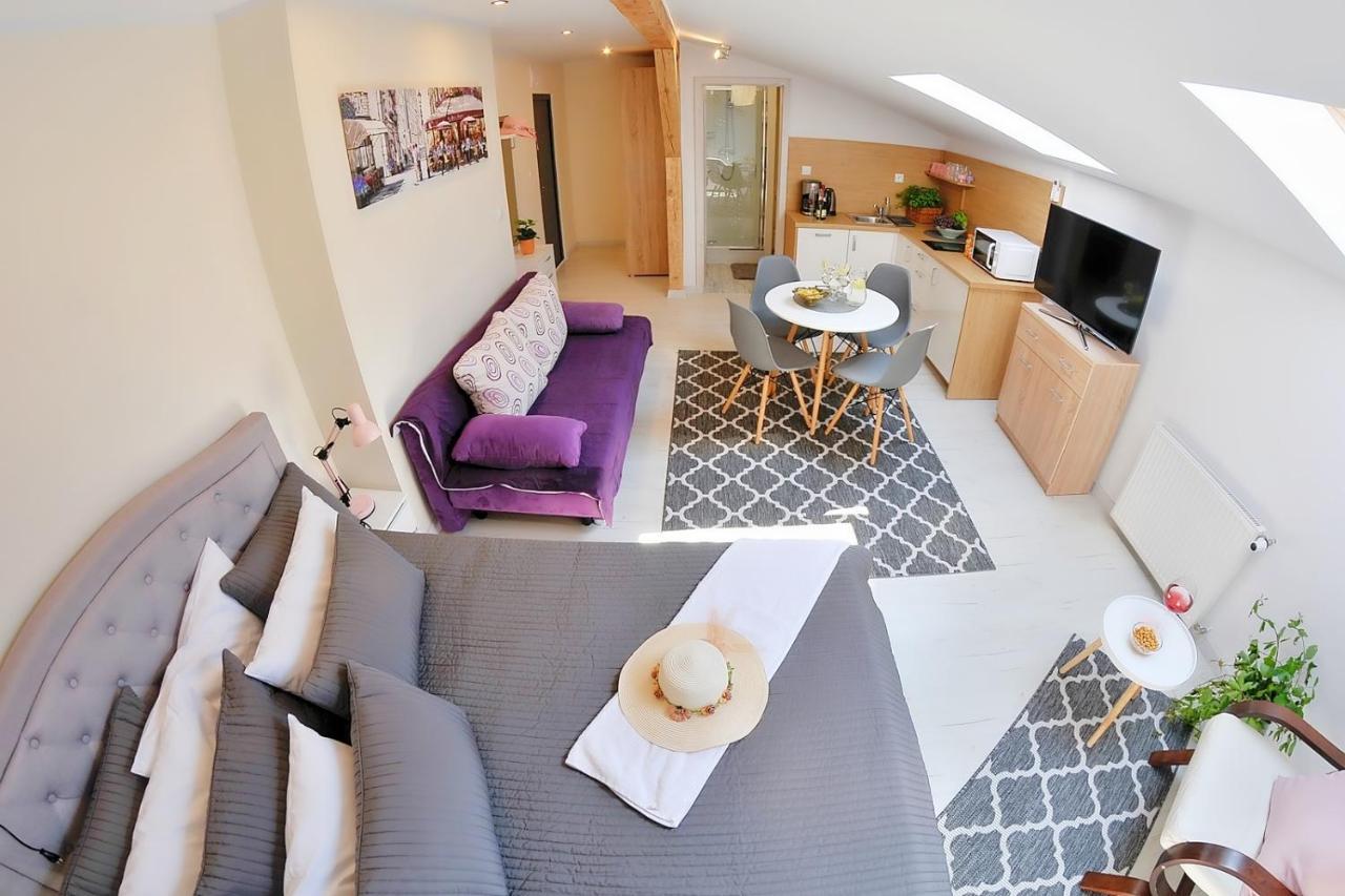 Plaza Apartament أوسترونيه مورسكية المظهر الخارجي الصورة